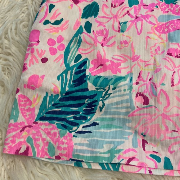 Lilly Pulitzer Skorts size 4 BNWOT two front pockets beautiful Skorts for summer - Picture 15 of 16
